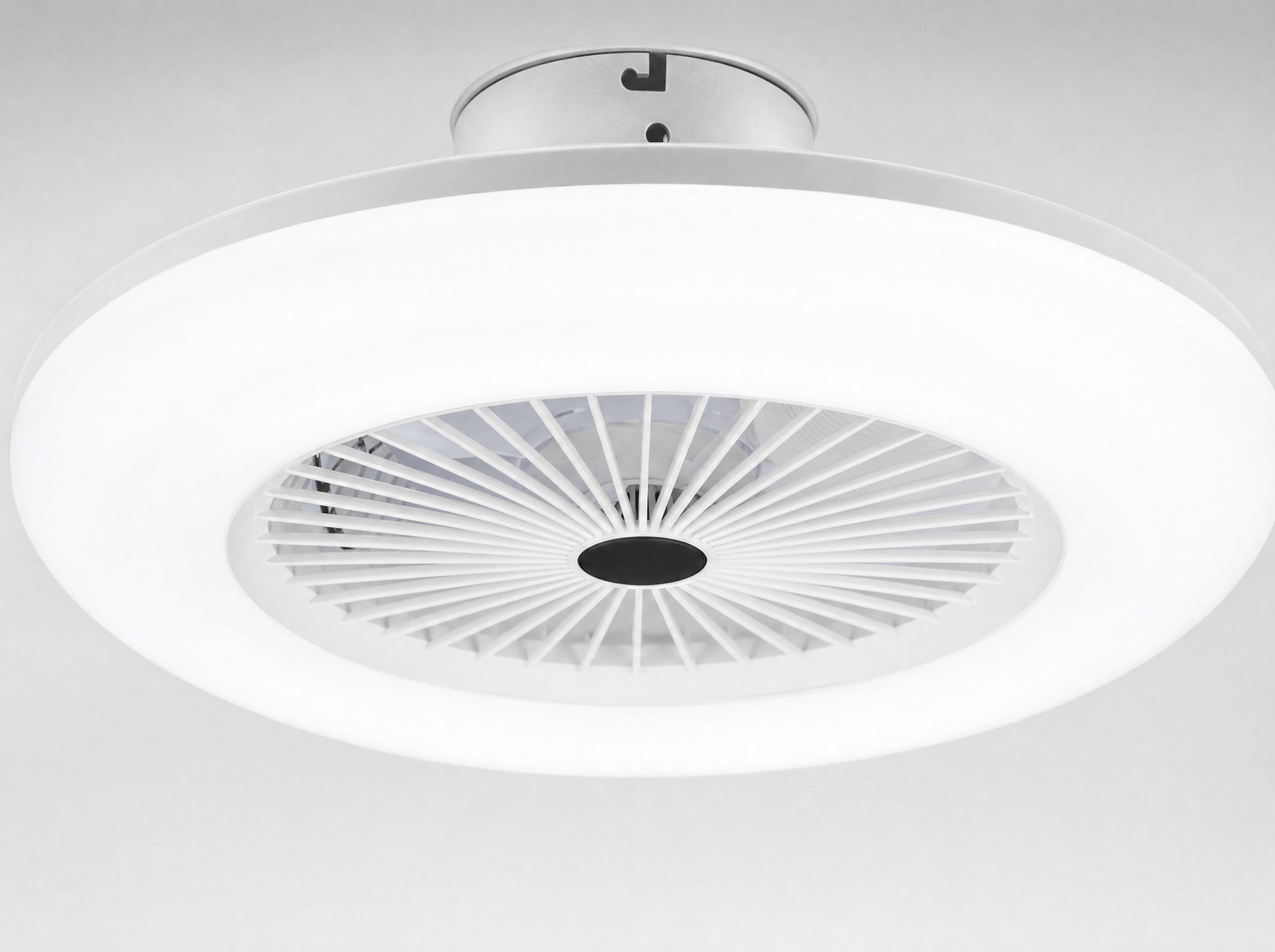 Ventilateur de plafond LED - Votre confort 2 en 1