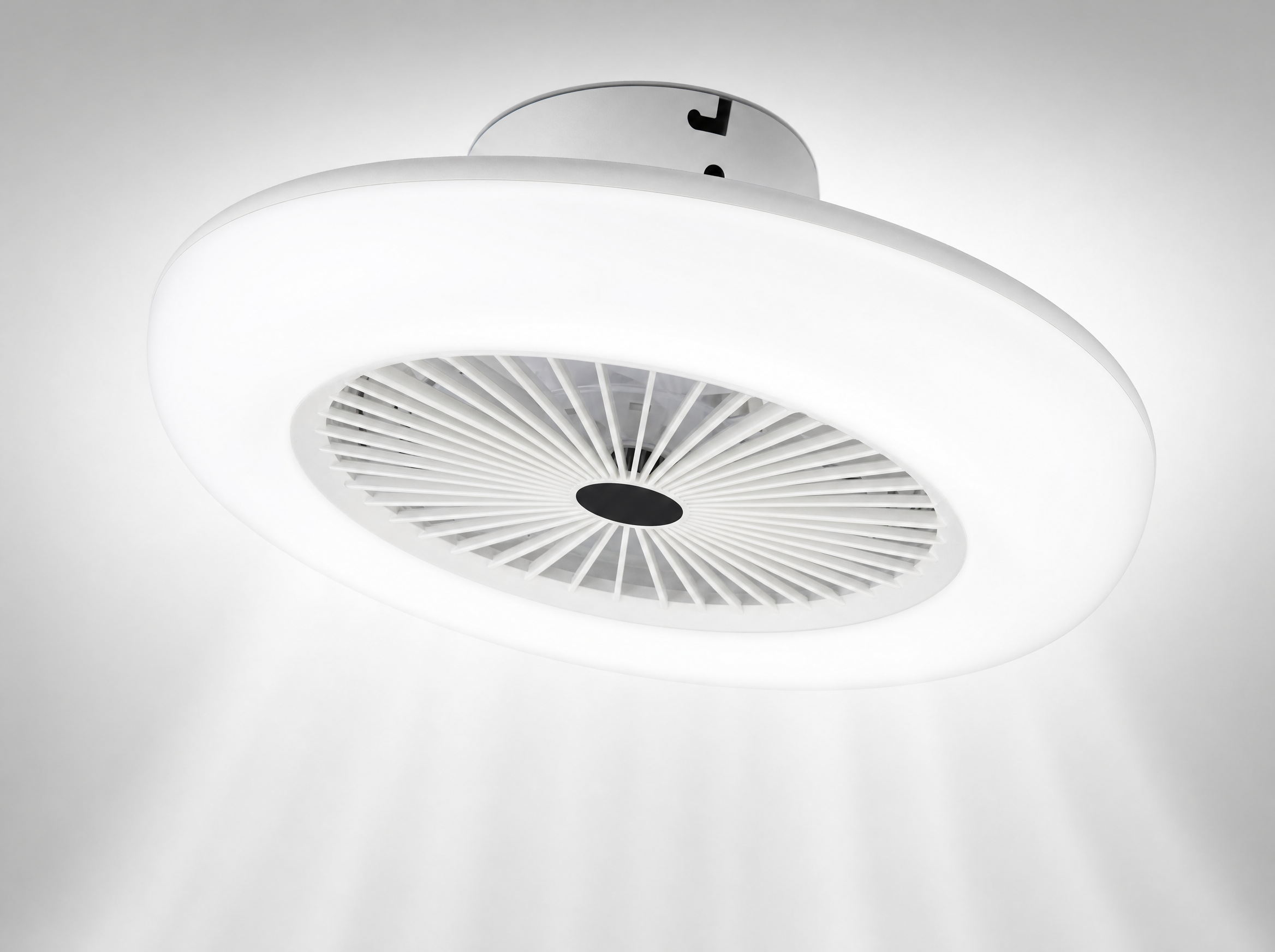 Ventilateur de plafond LED - Votre confort 2 en 1